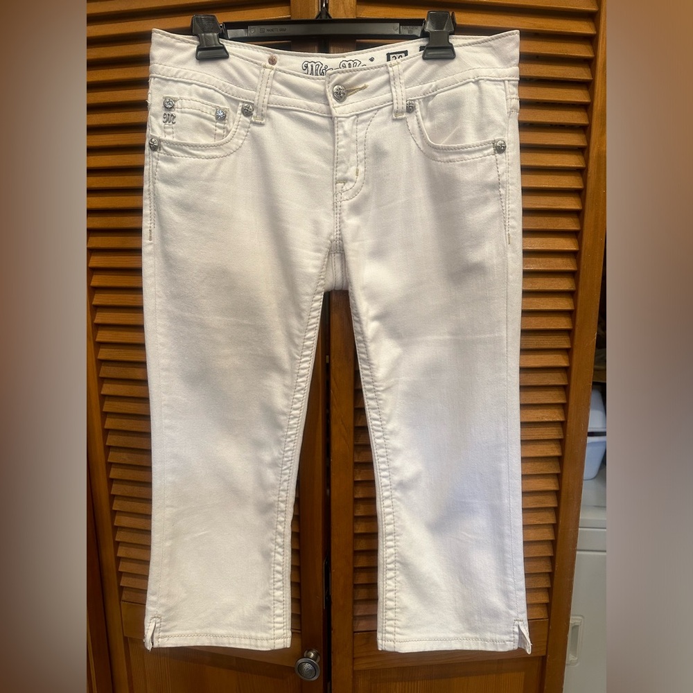 Miss Me Embellished White Capri Jeans
